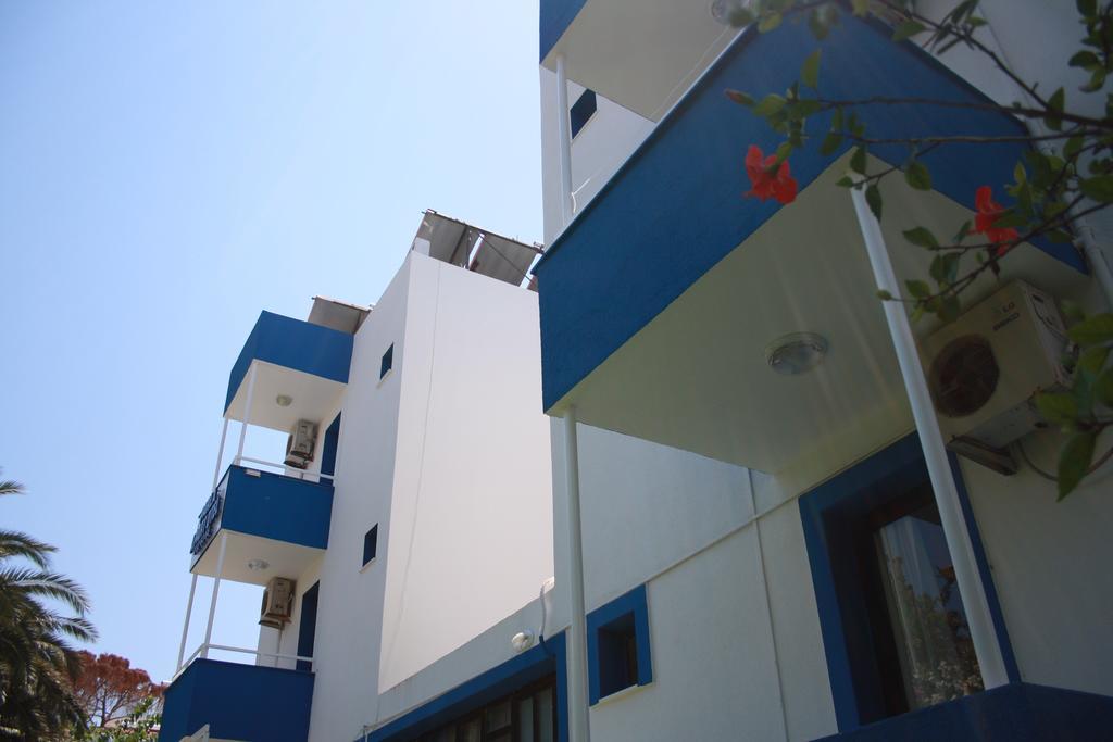 Çeşme Parla Apart Hotel מראה חיצוני תמונה