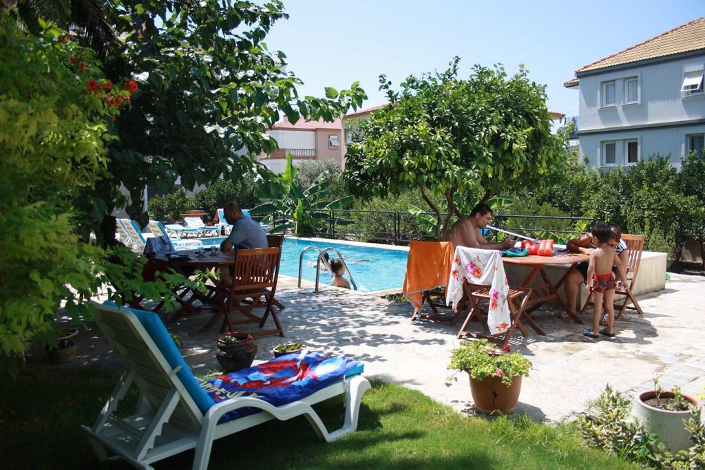 Çeşme Parla Apart Hotel מראה חיצוני תמונה
