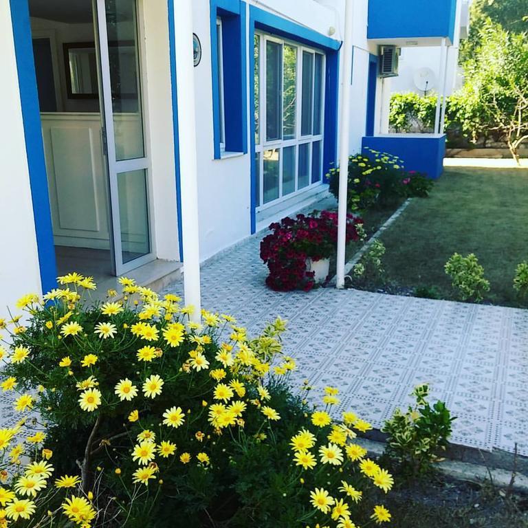 Çeşme Parla Apart Hotel מראה חיצוני תמונה