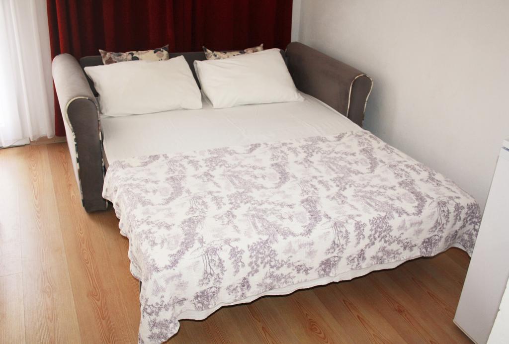 Çeşme Parla Apart Hotel מראה חיצוני תמונה