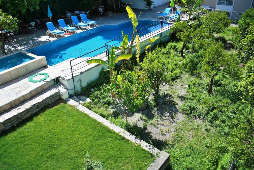 Çeşme Parla Apart Hotel מראה חיצוני תמונה