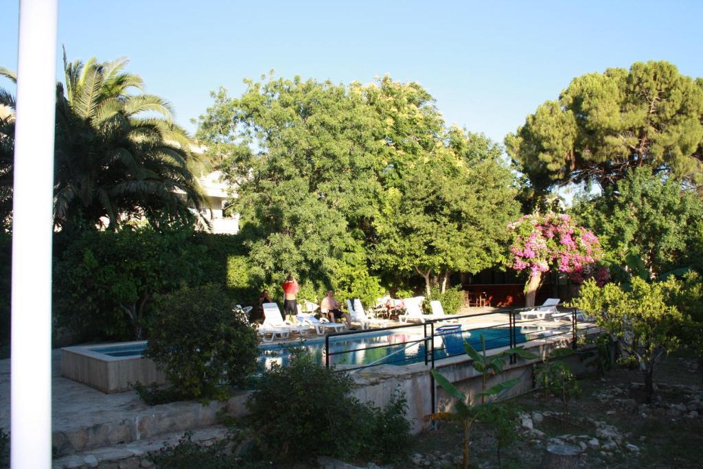 Çeşme Parla Apart Hotel מראה חיצוני תמונה