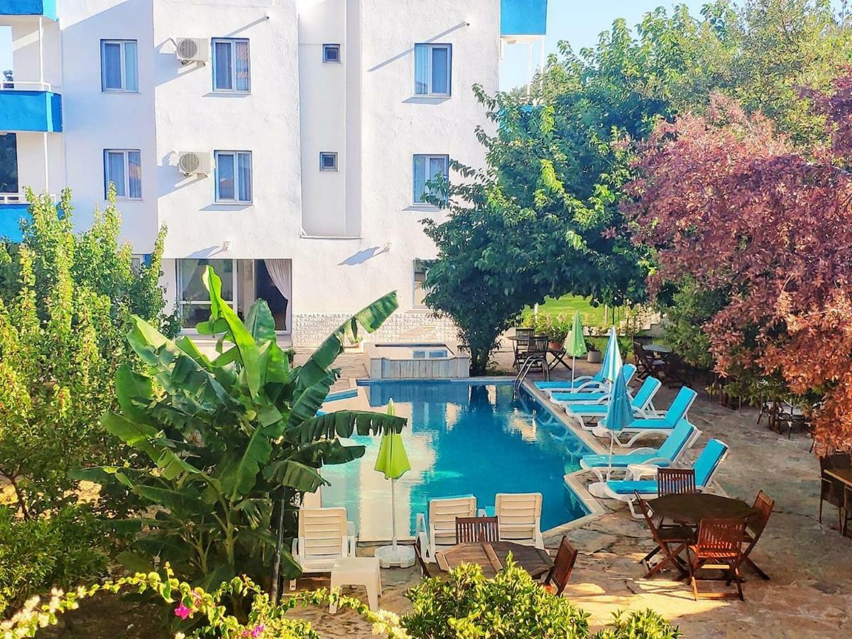 Çeşme Parla Apart Hotel מראה חיצוני תמונה
